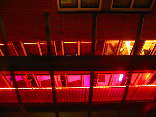 121054834_500px-Red_Light_District1.jpg.2850e295ce2a886caea3467efdf10f0f.jpg