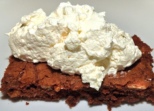 423447456_500px-And_some_whipped_cream_(4315201282)1.jpg.3b6f1079f7daaacd2ac21ee57c92a216.jpg